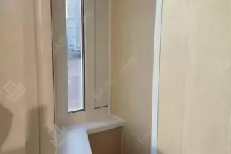 Остекление и отделка балкона в многоквартирном доме