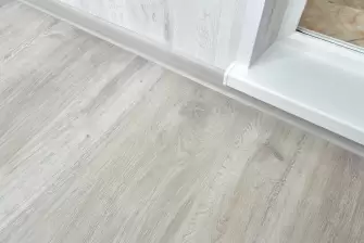 Отделка балкона ПВХ с утеплением