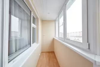 Остекление, утепление и отделка балкона ПВХ