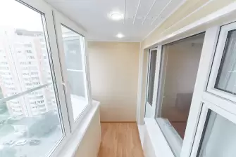 Остекление, утепление и отделка балкона ПВХ