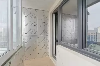 Отделка гибким мрамором балкона Утюжок