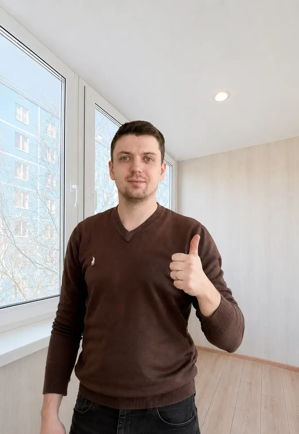 Разбор балкона под ключ с отделкой ПВХ-панелями на Перекопской, 24